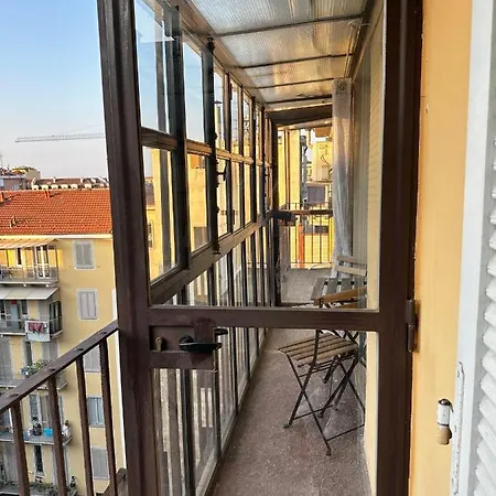 Le Finestre Sulla Mole Apartment *