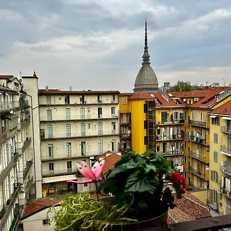 Le Finestre Sulla Mole