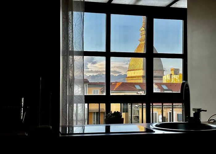 Le Finestre Sulla Mole Апартаменты *