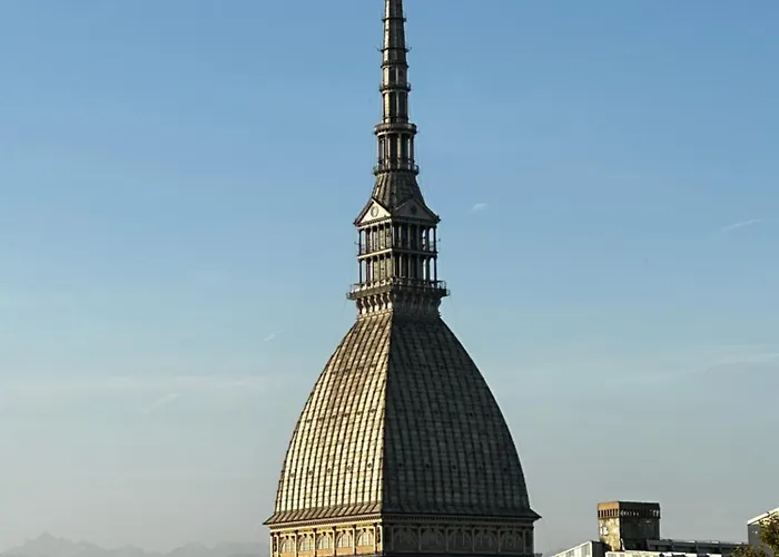 Le Finestre Sulla Mole * Turin