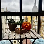 Le Finestre Sulla Mole