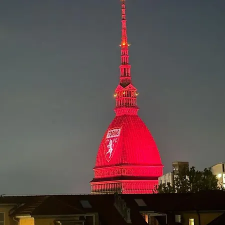 Le Finestre Sulla Mole Turin