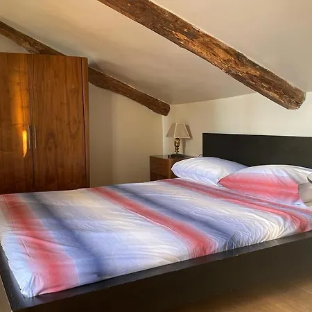 Le Finestre Sulla Mole