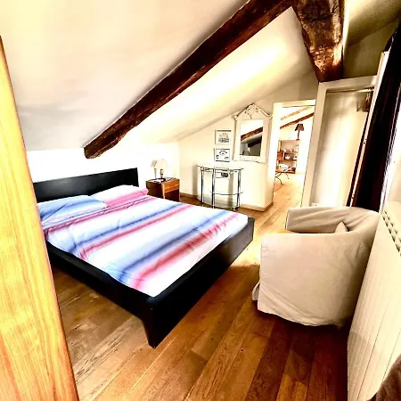 Le Finestre Sulla Mole * Turin