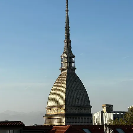 Le Finestre Sulla Mole * Turin